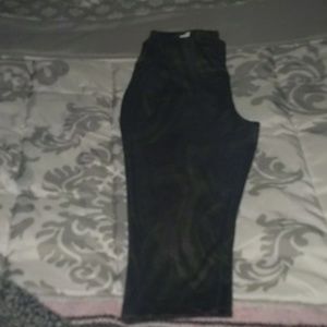 Black and grey marble calf length leggings